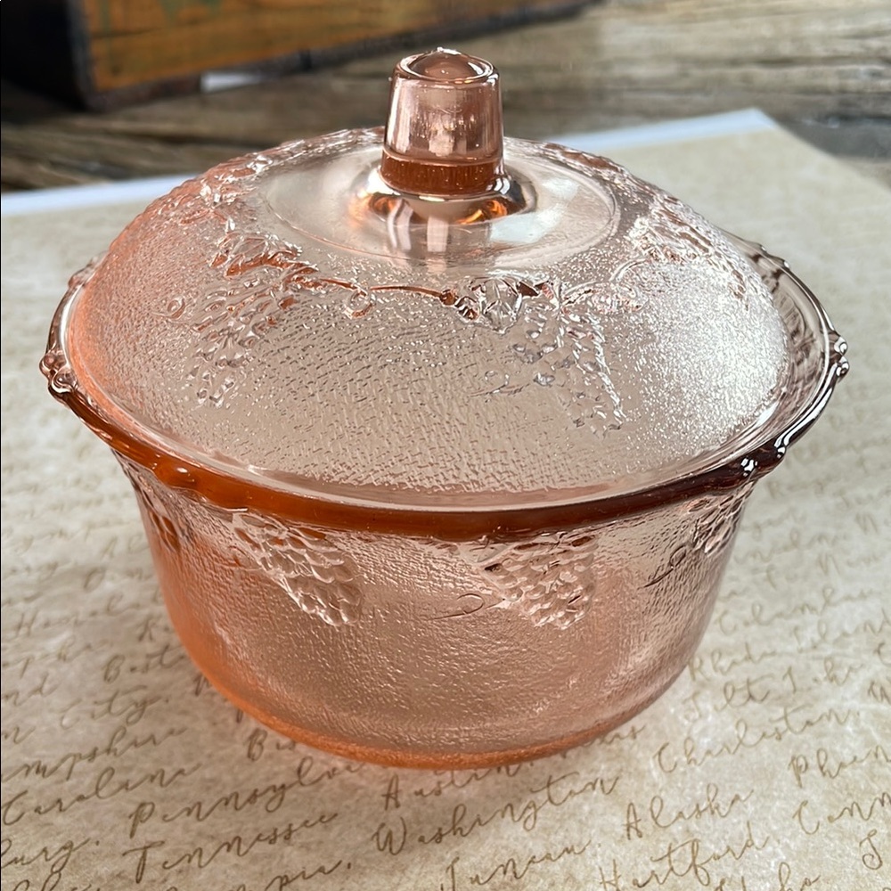Vintage Pink Depression Glass Lidded Candy Dish / Grapes design 1960’s